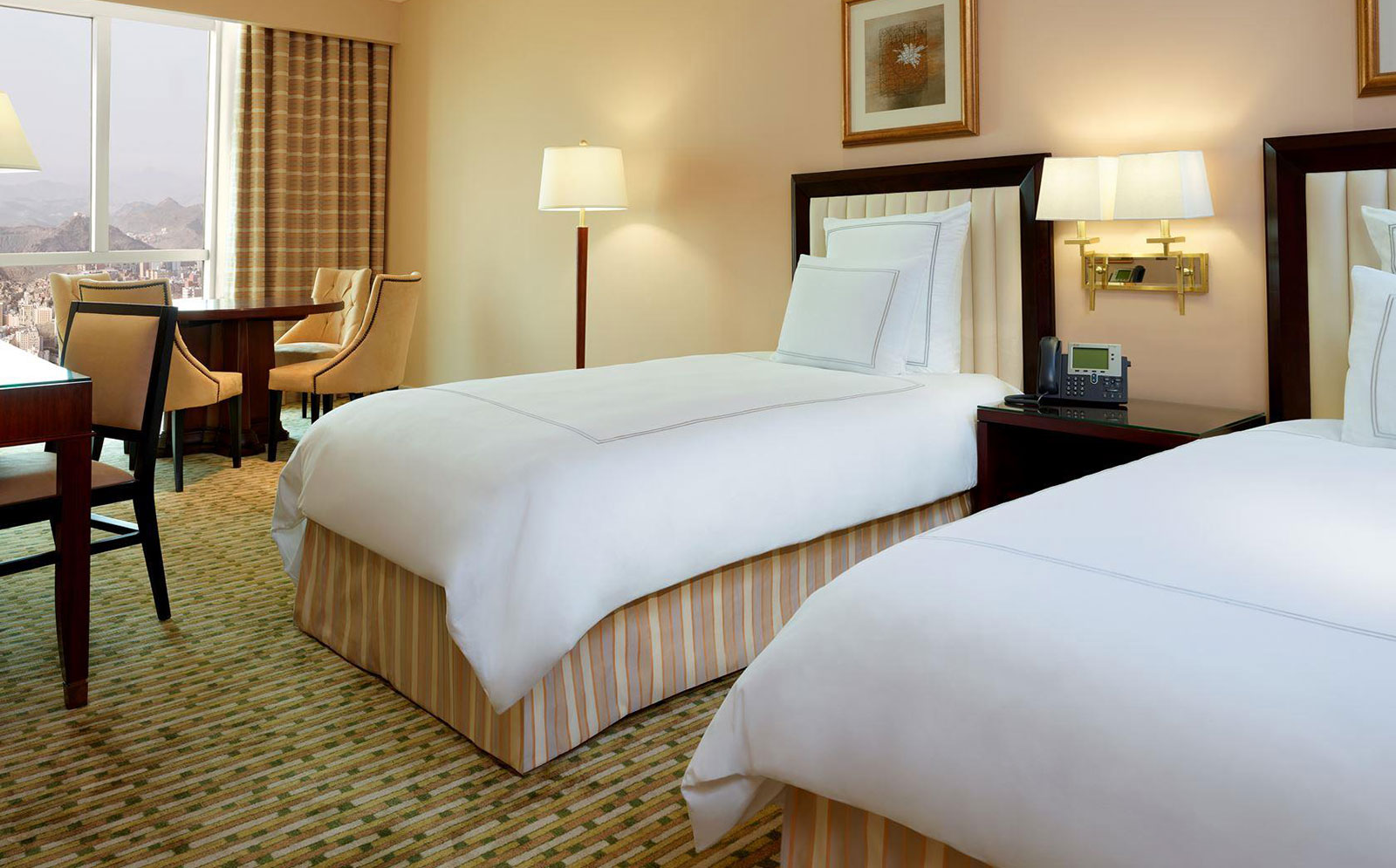 SMH-1081841-Twin-Bedroom-with-City-View-Guest-Room