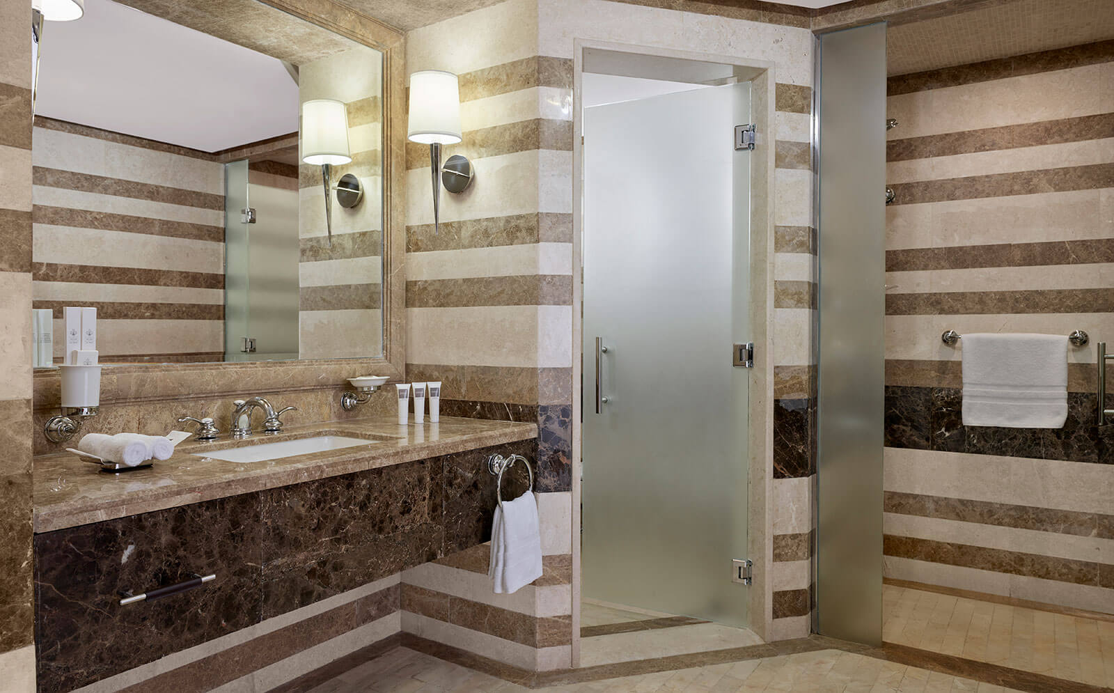 SMH_Residential_Suite_Bathroom